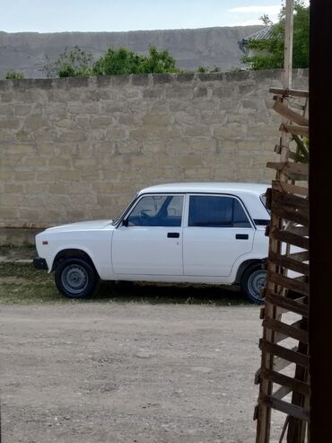 VAZ (LADA): VAZ (LADA) 2107: 1.6 l | 2006 il 98000 km Sedan — 1