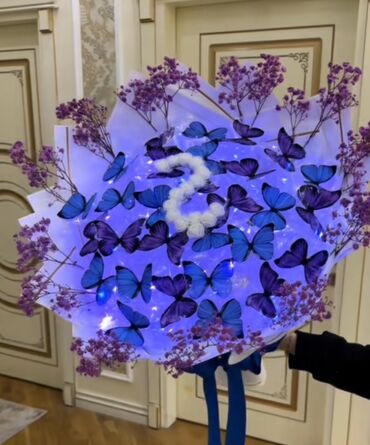 Süni güllər: Sifarisle hazirlanir — 28