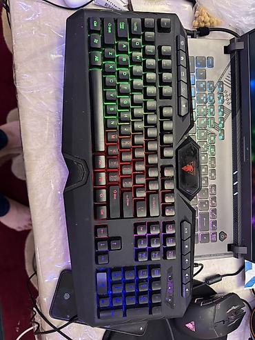 gaming noutbook: Gaming klaviatura – RGB arxa işıqlı, tam ölçülü Xüsusiyyətlər: - RGB — 2