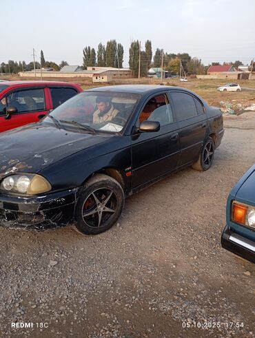 купить машину чанган: Toyota Avensis: 1998 г., 1.6 л, Механика, Бензин