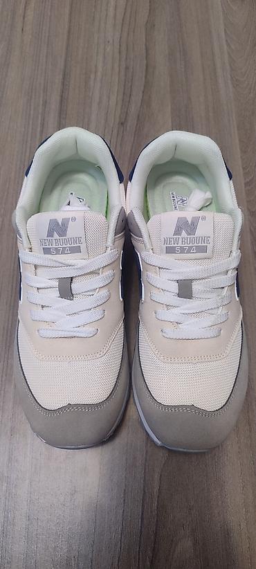 кроссовки nb: Мужские кроссовки, 42, New Balance, Новый, цвет - Серый, Самовывоз, Платная доставка — 2