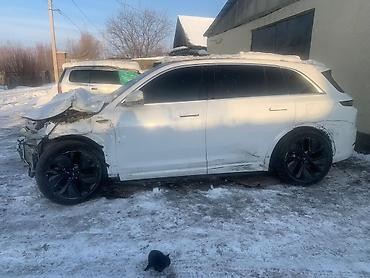 Lixiang: Lixiang L7: 2024 г., 1.5 л, Автомат, Электромобиль, Кроссовер — 9