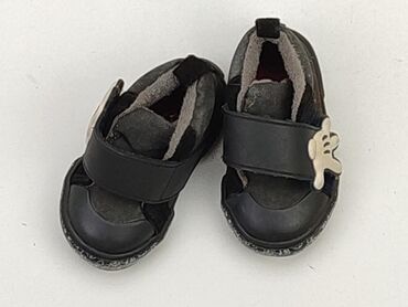 buty reebok czarne wysokie: Buciki niemowlęce, 18, stan - Dobry