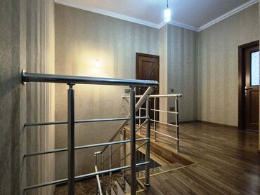 Yeni tikili: Bakıxanov qəs., 4 otaqlı, Yeni tikili, 200 kv. m -da lalafo.az — 19 Yeni tikili: Bakıxanov qəs., 4 otaqlı, Yeni tikili, 200 kv. m — 19