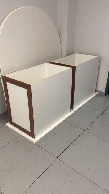 Сушилки: Ofis üçün masa Böyük ağ rəngdə ofis masası (meeting room masası), 8