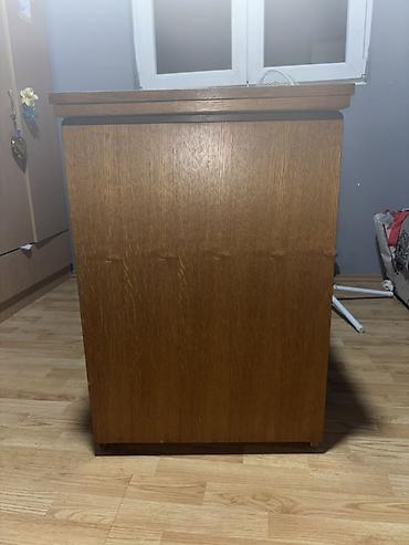 Klasične šivaće mašine: Šivaća mašina Bagat (model 726 Višnjak) sa originalnim drvenim — 1