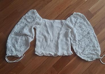 qar şalvarı: Ağ rəngli qadın bluzası - Stil: off-shoulder/kare açıq yaxa - — 1