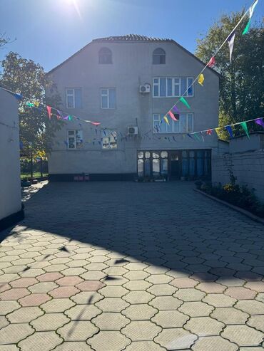 дом на исык куле: Дом, 314 м², 7 комнат, Агентство недвижимости, Старый ремонт