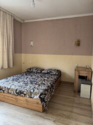 дом на аренду бишкек: 1 комната, Душевая кабина, Постельное белье, Парковка