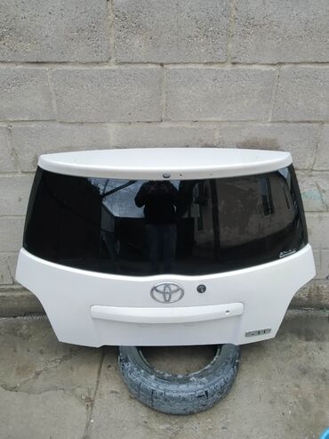 Автозапчасти: Крышка багажника Toyota 2003 г., Б/у, цвет - Белый,Оригинал