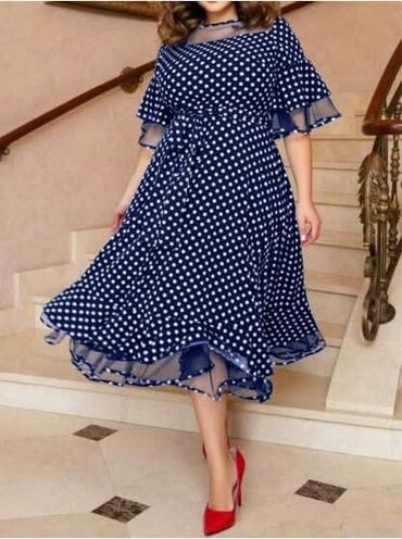 Haljine: Haljina na tufne – mVel 3XL Cena 3900din Ramena : 44 cm Dužina — 1