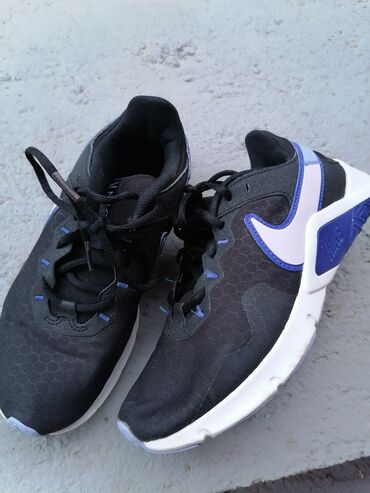 Patike i sportska obuća: Nike, Size: 38, bоја - Crna
