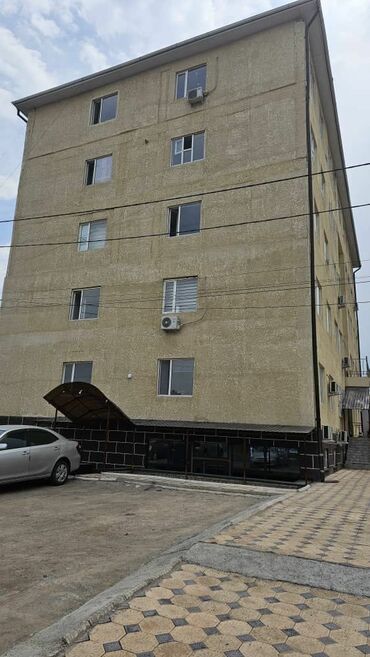 срочно продаётся 1 комнатная квартира в районе ошского рынка по улице кенсуйская: 1 комната, 40 м², 4 этаж, Косметический ремонт