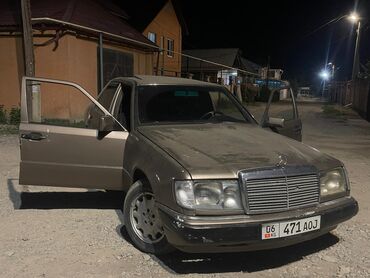 124 хлебница: Mercedes-Benz W124: 1992 г., 2.3 л, Механика, Бензин, Седан