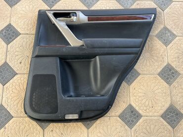 Дверные карты: Дверная карта Toyota 2018 г., Б/у, Оригинал, США — 2