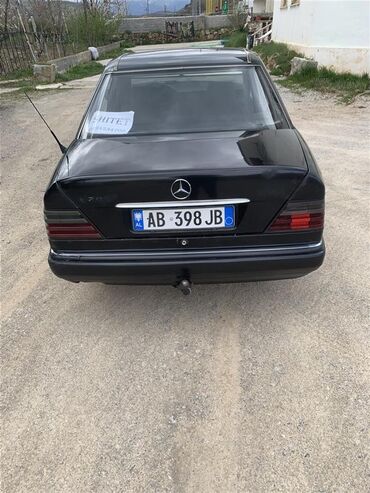 Used Cars: Mercedes-Benz E 200: 2 l | 1993 year Limousine