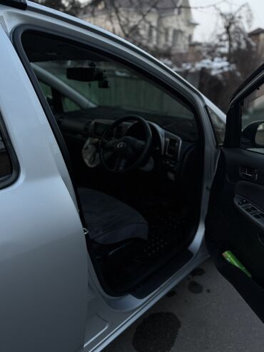 Toyota: Toyota WISH: 2003 г., 1.8 л, Автомат, Бензин, Универсал — 12