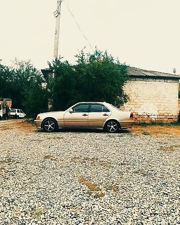 tap az 07: Mercedes-Benz C‑Class W202 sedan - Korpus: qızılı rəng, 4 qapı — 2