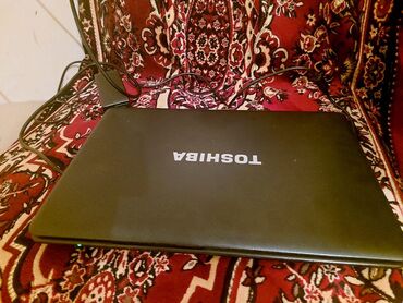 köhnə soyducu: İşlənmiş Toshiba, 12.3 ", AMD A3, 128 GB, Pulsuz çatdırılma