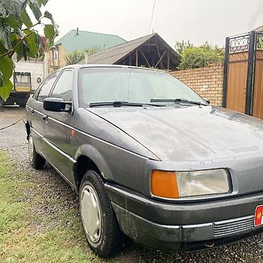 Volkswagen: Volkswagen Passat: 1988 г., Механика, Бензин, Седан — 3