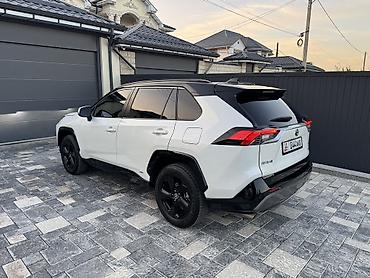 за неделю: Toyota RAV4: 2022 г., 2.5 л, Автомат, Гибрид, Кроссовер — 1