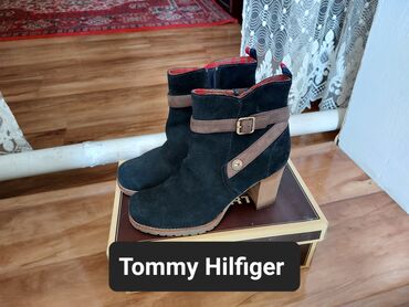 джинсы женские tommy hilfiger: Ботинки и ботильоны Tommy Hilfiger, 39, цвет - Синий