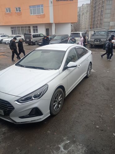 аренда автомобиля бмв: Сдаю в аренду: Легковое авто, Под такси