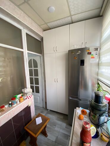 Uzunmüddətli kirayə mənzillər: Genclik metrosun yaninda 5/2, 3 otaq yeni temirli ve yeni esiyali — 9