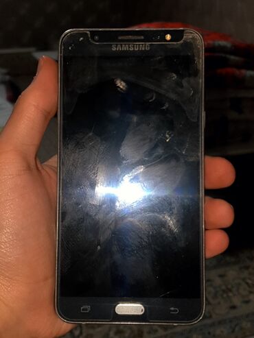 продажа телефон samsung: Samsung Galaxy J7, 16 ГБ, цвет - Черный, 2 SIM