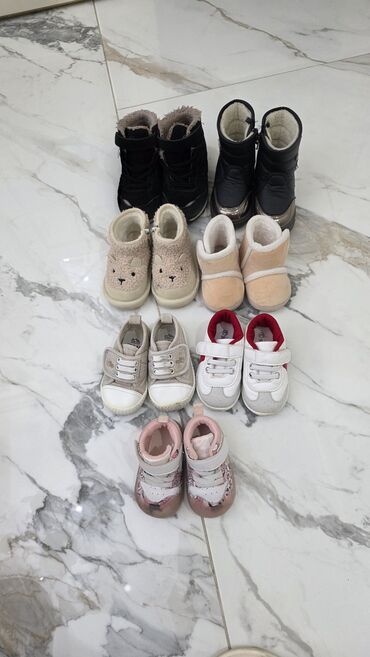 Детская обувь: Детская обувь набором: - Зимние сапоги черные, на молнии, с теплым — 1