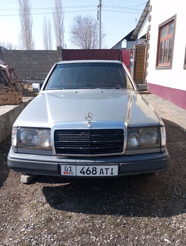 мерседес бенц 1120: Mercedes-Benz W124: 1992 г., 2 л, Механика, Бензин, Седан