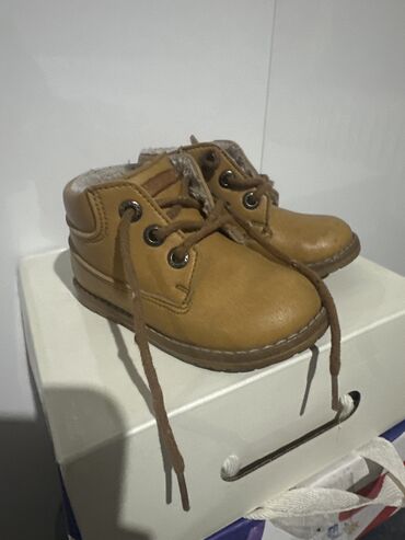 Детская одежда и обувь: Демисезонные ботинки pappix состояние отличное 22 размер
