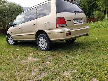 fit shuttle: Honda Shuttle: 1999 г., 2.2 л, Автомат, Бензин, Минивэн — 3