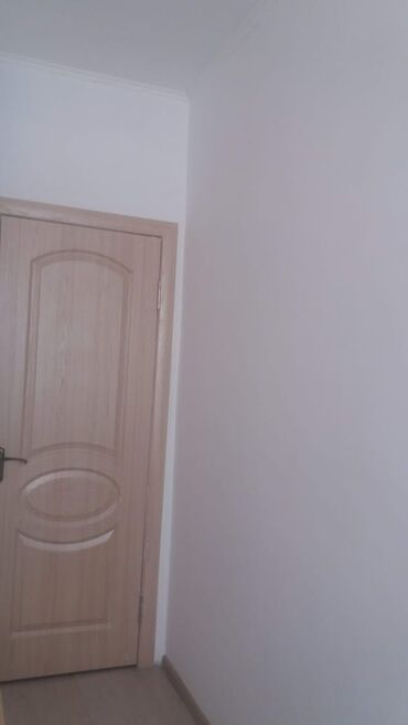 одно комната: 1 комната, 40 м², Индивидуалка, 1 этаж, Косметический ремонт