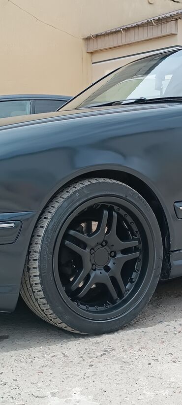 диски amg r18: Литые Диски R 18 AMG, Комплект, отверстий - 5, Б/у