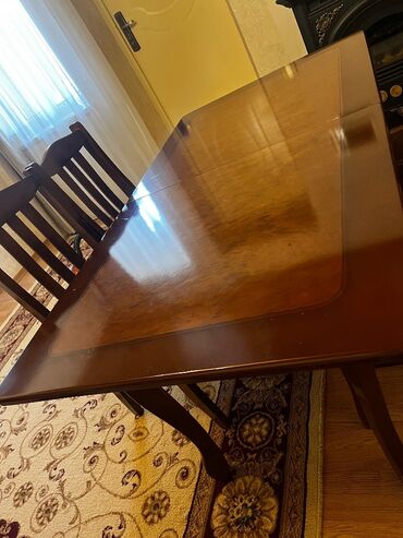 Masa və oturacaq dəstləri: Qonaq otağı üçün, İşlənmiş, Açılan, 6 stul — 1