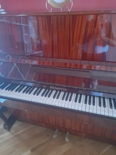 Tar: Piano, Belarus, Akustik