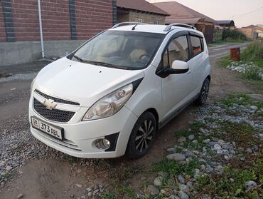 дешевые машина: Chevrolet Spark: 2013 г., 1 л, Автомат, Бензин, Седан