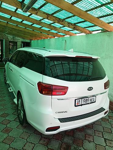 Kia: Kia Carnival: 2019 г., Минивэн — 4