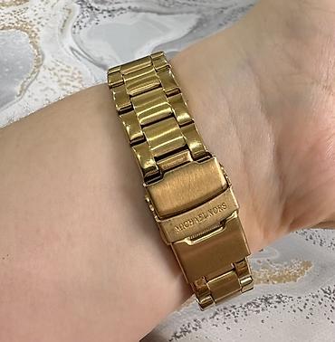 gun eynəyi: Qızılı rəngdə Michael Kors kvars qol saatı - Korpus və qolbaq: metal — 8