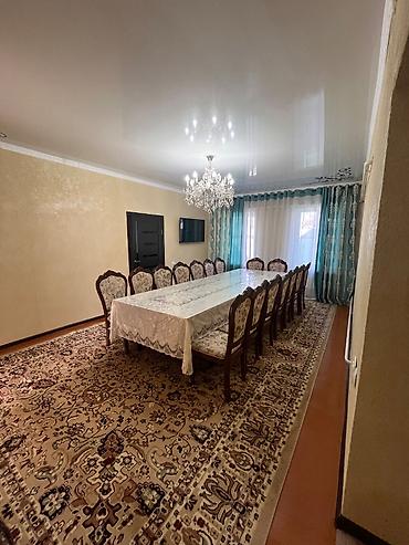 Продажа коттеджей и домов: Продаю дом 5 комнат, с ремонтом 100 кв. м, в центре г. Орловка. Уч — 13