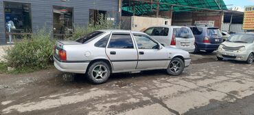 Opel: Opel Vectra: 1993 г., 1.6 л, Механика, Бензин, Седан