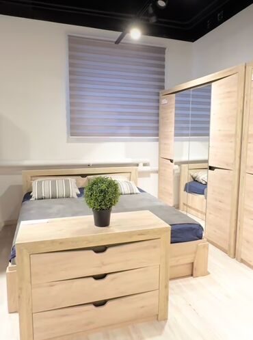 кровать со столом: Спальный гарнитур, Двуспальная кровать, Шкаф, Комод, Дерево, Самовывоз, Платная доставка, цвет - Бежевый