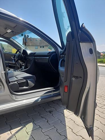 Audi: Na prodaju Audi A4, 2004g,u veoma dobrom stanju.Za sve ostale — 13