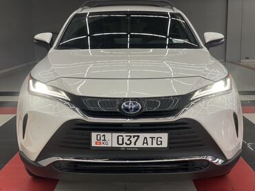 тойота пикап: Белый кроссовер Toyota Venza с гибридным двигателем. Автомобиль