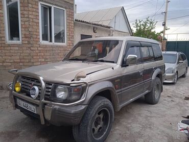 Mitsubishi: Mitsubishi Pajero: 1992 г., 2.5 л, Автомат, Дизель, Внедорожник