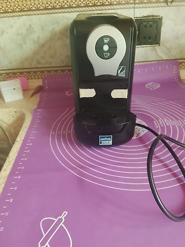 lavazza: Qəhvə maşını Lavazza, Su qabı ilə, İşlənmiş — 1
