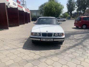 приматок е34: BMW 520: 1990 г., 2 л, Механика, Бензин, Седан