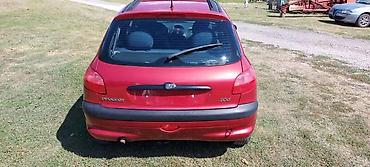 kuka za auto: KOMPLETAN AUTO U DELOVIMA ZA PEUGEOT 206 | peugeot 206 1.4 — 8