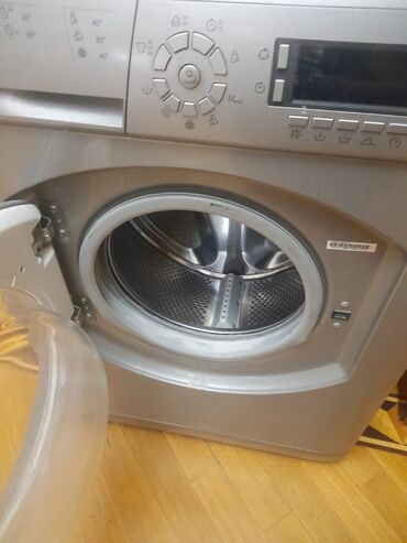 maşın ucun manitor: Hotpoint Ariston önyükləməli paltaryuyan maşın - Rəng: metalik/gümüşü